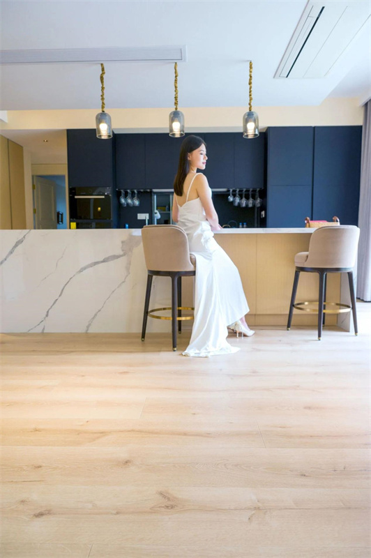 Room Tour|一線臨湖庭院，高階生活的藝術想象 image7