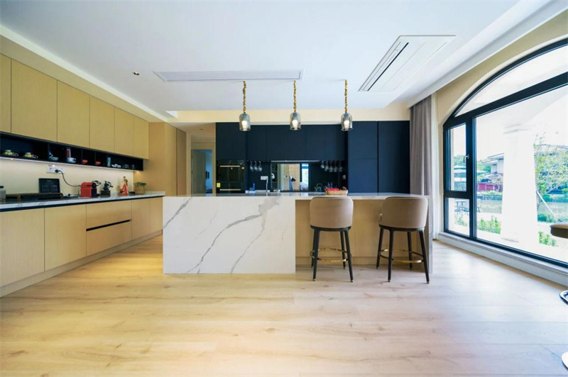 Room Tour|一線臨湖庭院，高階生活的藝術想象 image8